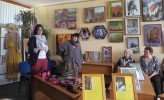 Staiceles bilbiotēkā viesojās mākslinieces Linda Ikale un Lilita Ikale