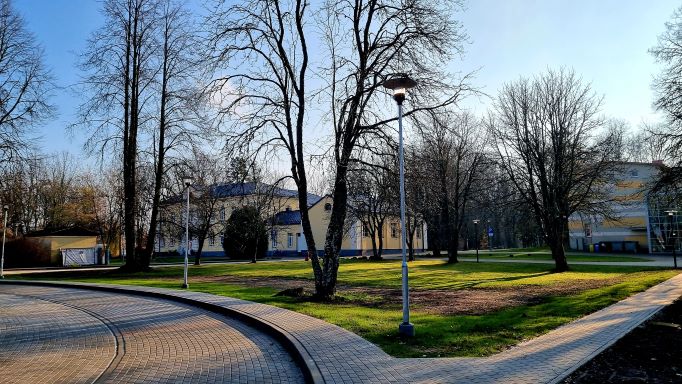 Alojā noslēgumam tuvojas Skolas un Ausekļa ielu pārbūves darbs